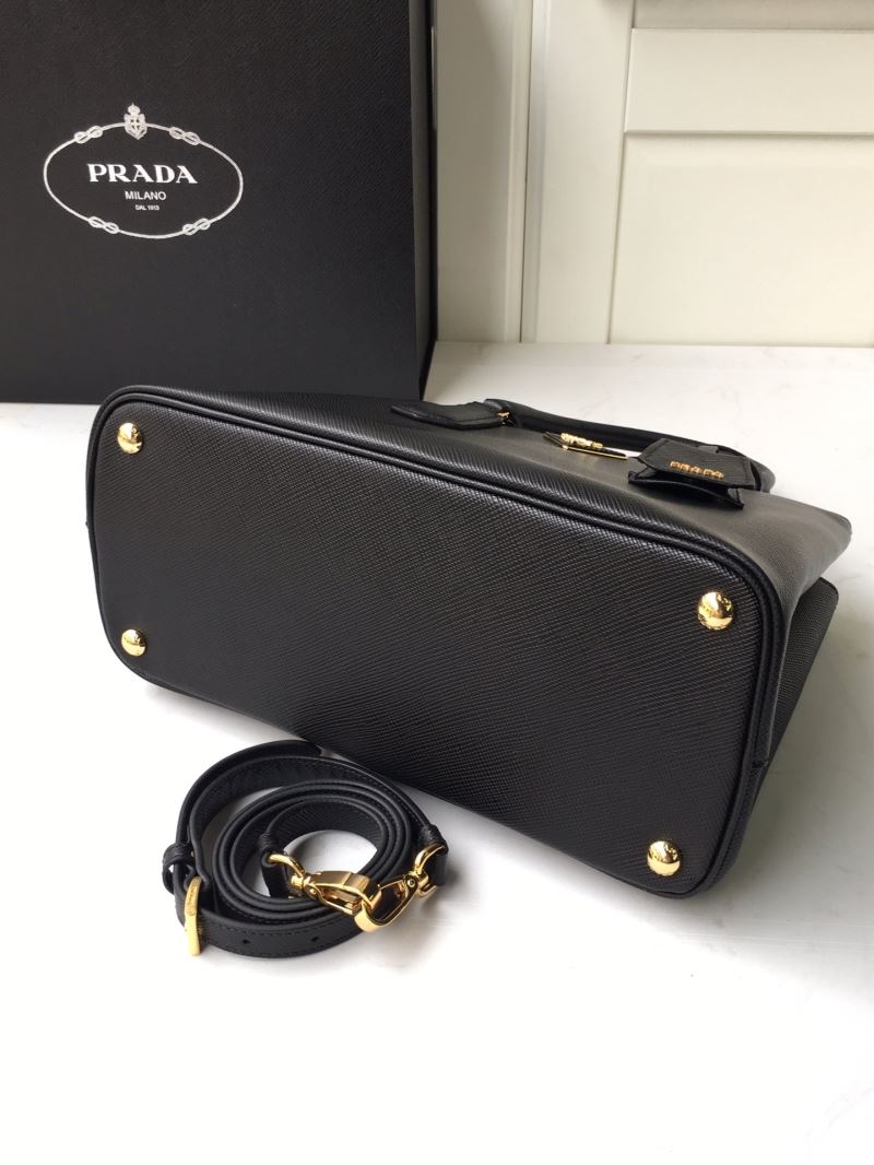 Pra*a top handle bags